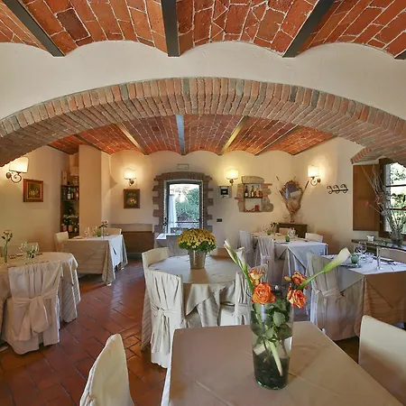 Le Pozze Di Lecchi Hotel 4*